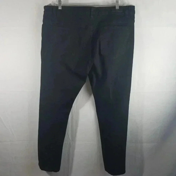 Kenneth Cole New York Men's Regular Fit Black Jeans Sz 44x30 - Picture 2 of 9